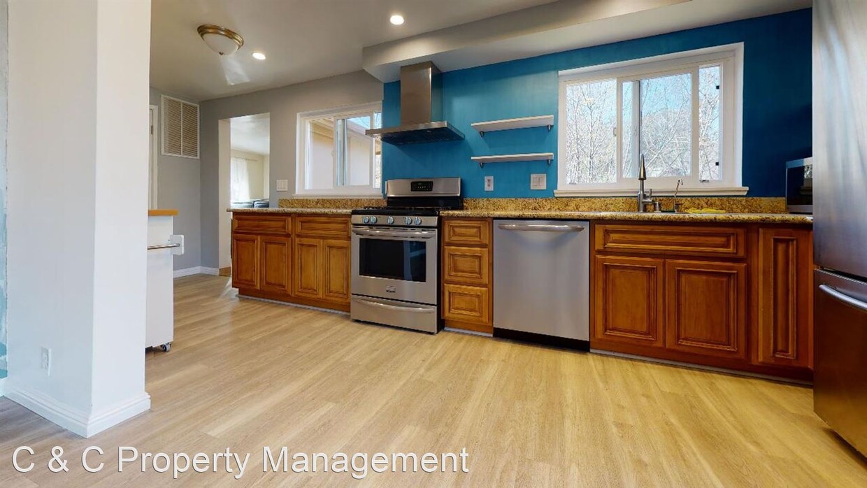 Primary Photo - 2 br, 1 bath House - 9726 Prunedale South Rd.