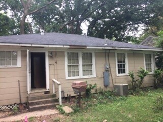 Primary Photo - 3716 Greenway Pl
