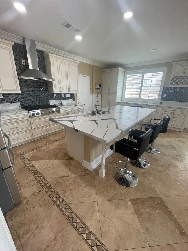Building Photo - 12227 Wembley Ct