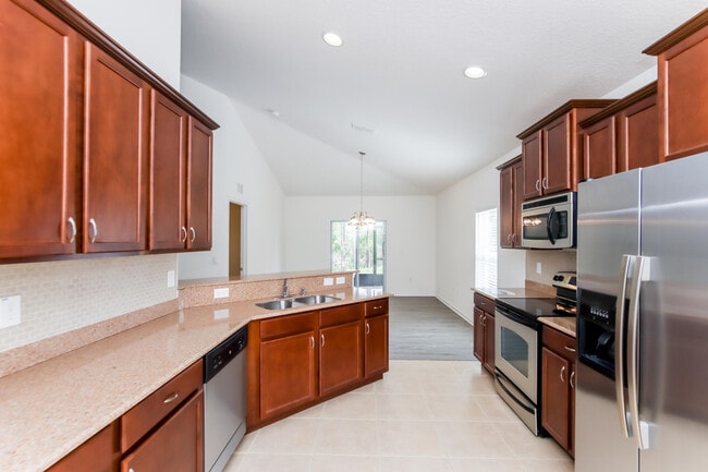 Foto del edificio - 236 Abernathy Cir