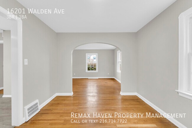 Foto del edificio - 16201 Walden Ave