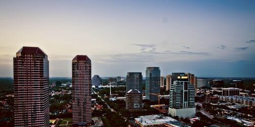 Foto del edificio - 1750 Sky Lark Ln