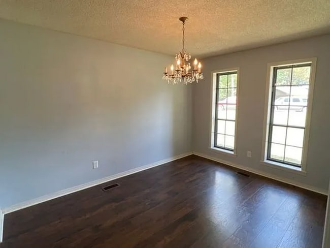 Building Photo - 9900 Andover Pl