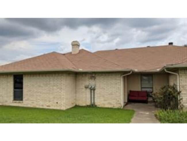 Nice single story duplex unit in NRH - Nice single story duplex unit in NRH House