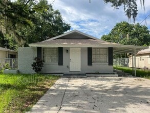 Building Photo - 821 Augusta St