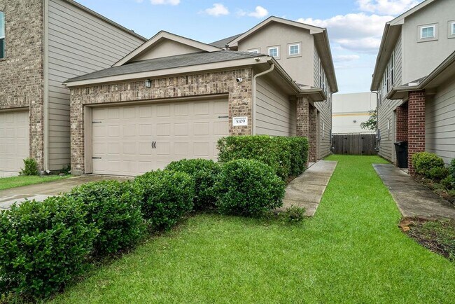 Foto del edificio - 5109 Dartmoor Ridge Trail