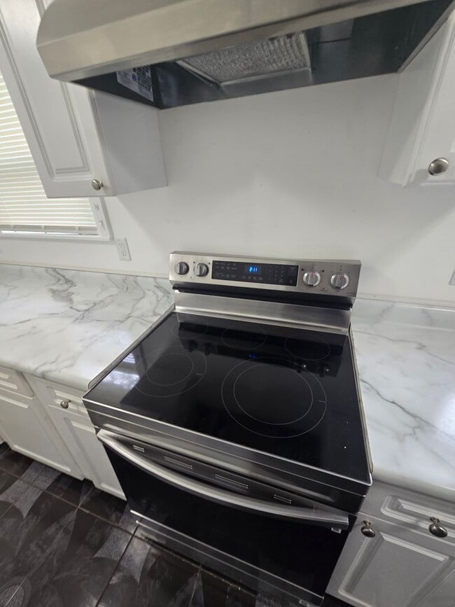 Foto del edificio - 2 BEDROOM SINGLE FAMILY