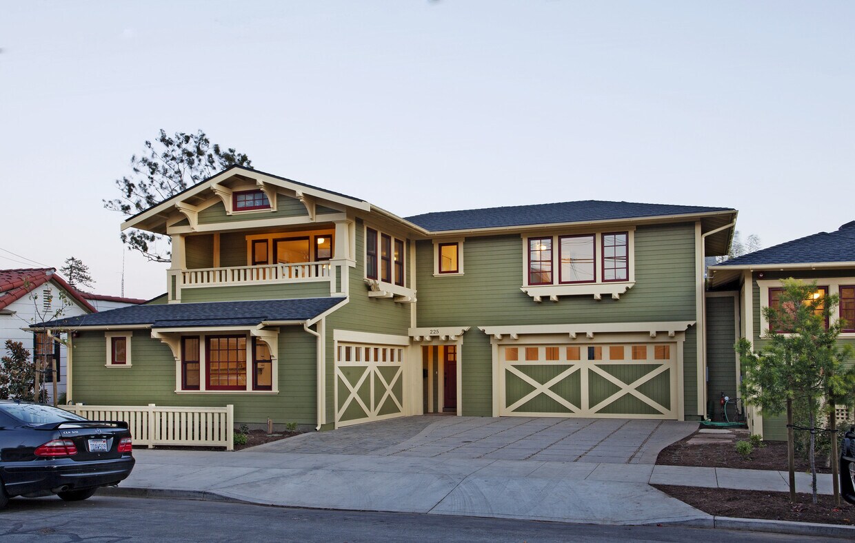 Foto principal - 215 - PTL, LLC