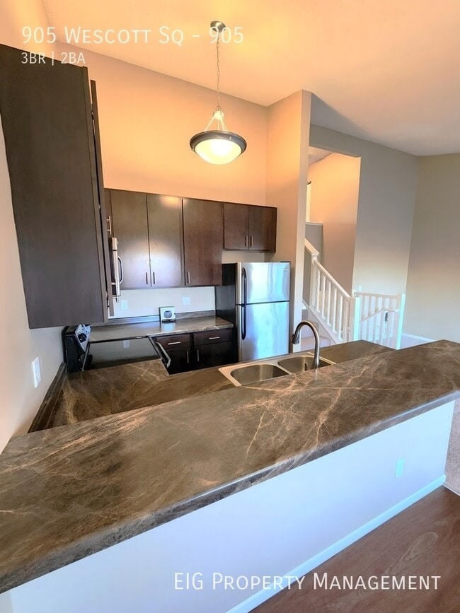 Foto del edificio - 905 Wescott Square