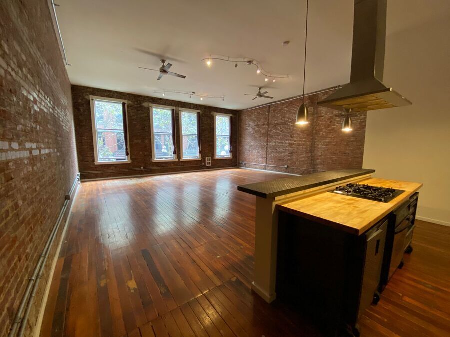 Foto principal - Charming Vintage Pioneer Square Studio wit...