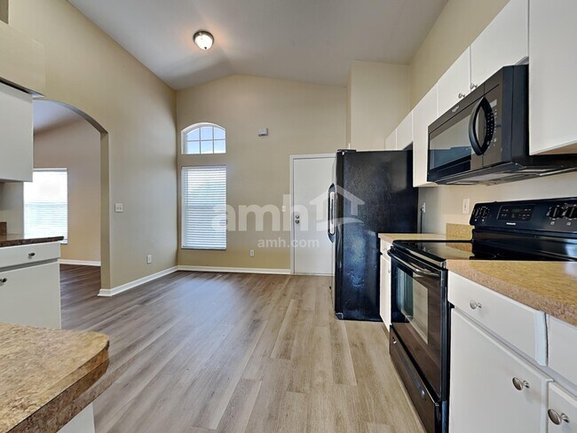 Foto del edificio - 828 Rocky Mountain Ct