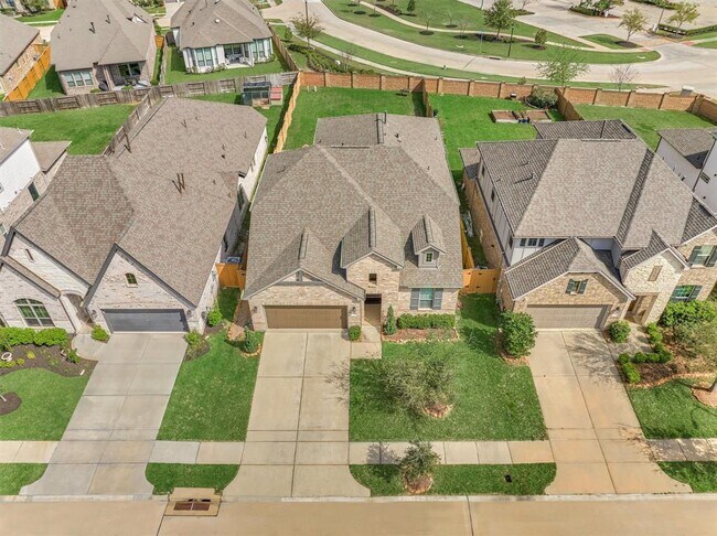 Foto del edificio - 15846 Weston Ridge Dr