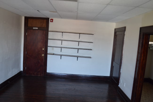 Building Photo - 160 Fayette St