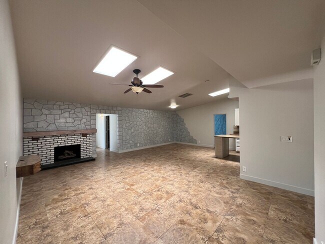 Building Photo - Spacious Single-Story Oasis with Private Pool and Spa Near in Spring Valley