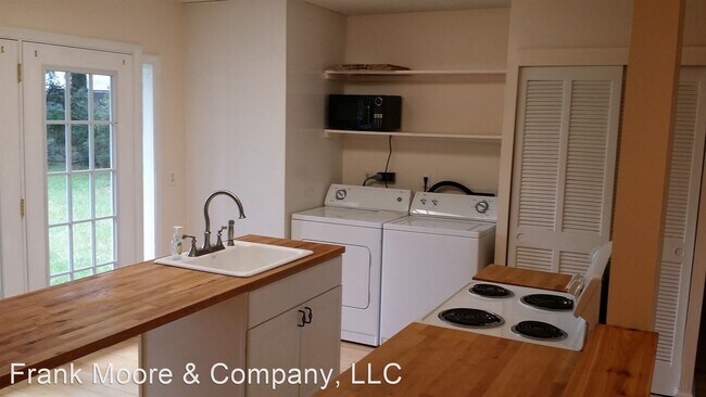 Building Photo - 3 br, 2 bath House - 805 Walthour Rd