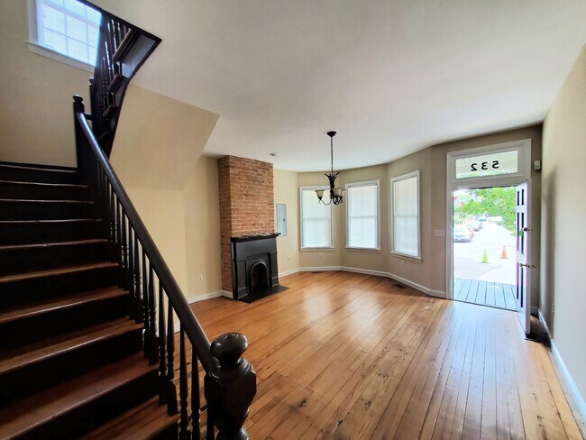 Foto del edificio - MCV, VCU, Church Hill, 2 Story, 3 Bedroom, 2 1/2 Bath House