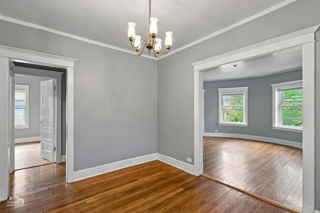 Building Photo - 1104 Dempster St
