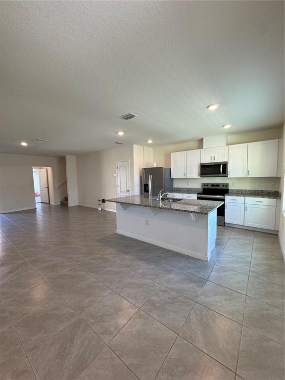 Building Photo - 1659 Bitterroot St