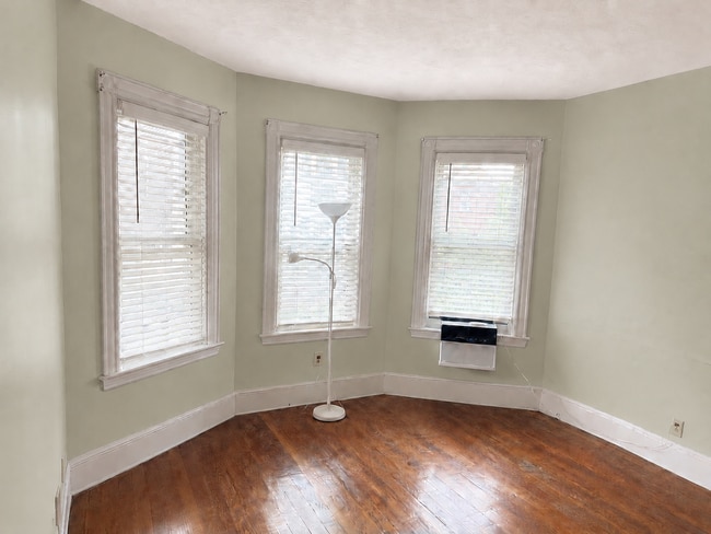 Building Photo - 21 Haverford Street