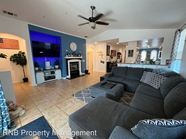 Building Photo - 3 br, 2 bath House - 308 Dinis Cottage Court