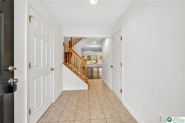 Building Photo - 4596 Jasmine Dr