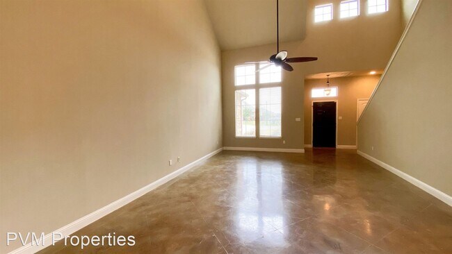 Building Photo - 3132 Stallion Dr