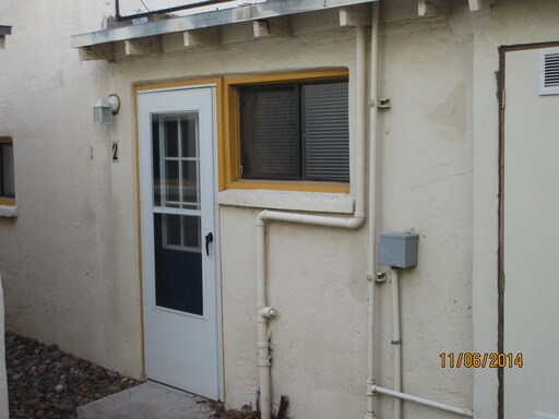 Building Photo - 620 1/2 E Organ Ave
