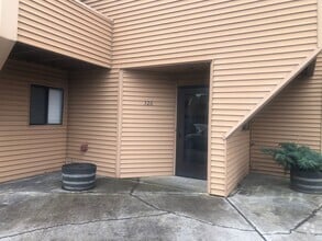 Building Photo - 326 Olympia Dr