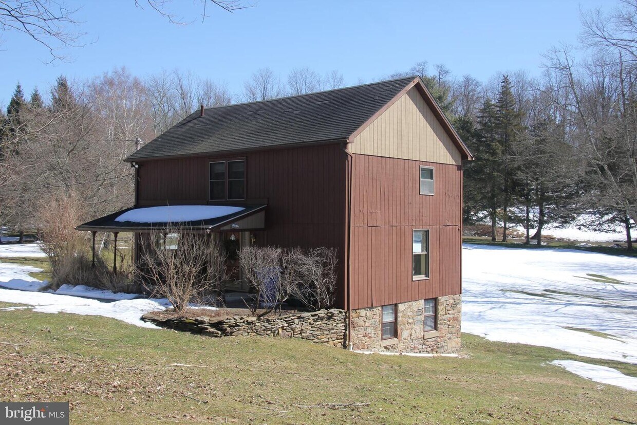 Primary Photo - 48 Poor Farm Rd