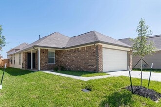 Building Photo - 24518 Amaldi Ct