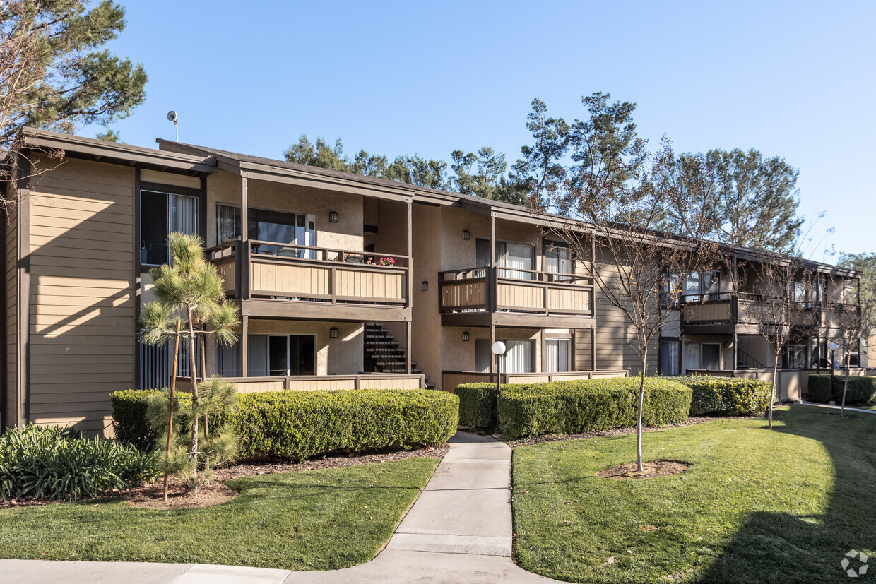 Primary Photo - Birchwood Village Apartment Homes