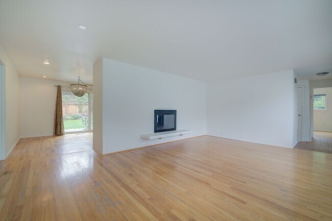 Foto del edificio - 3bd/1.5ba Mercer Island Home