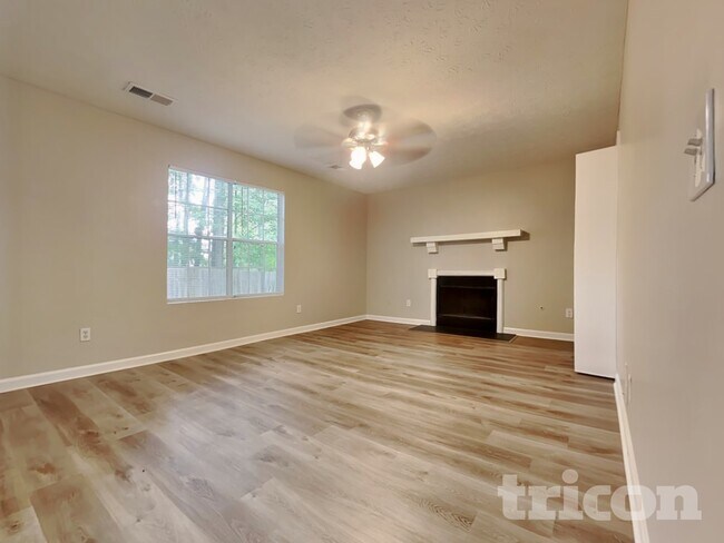 Foto del edificio - 5950 Crescent Ridge Ct