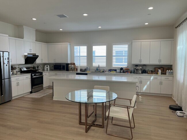 Foto del edificio - 943 E Mason Ln