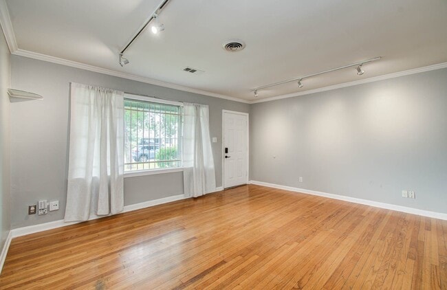 Building Photo - 3626 Songwood St