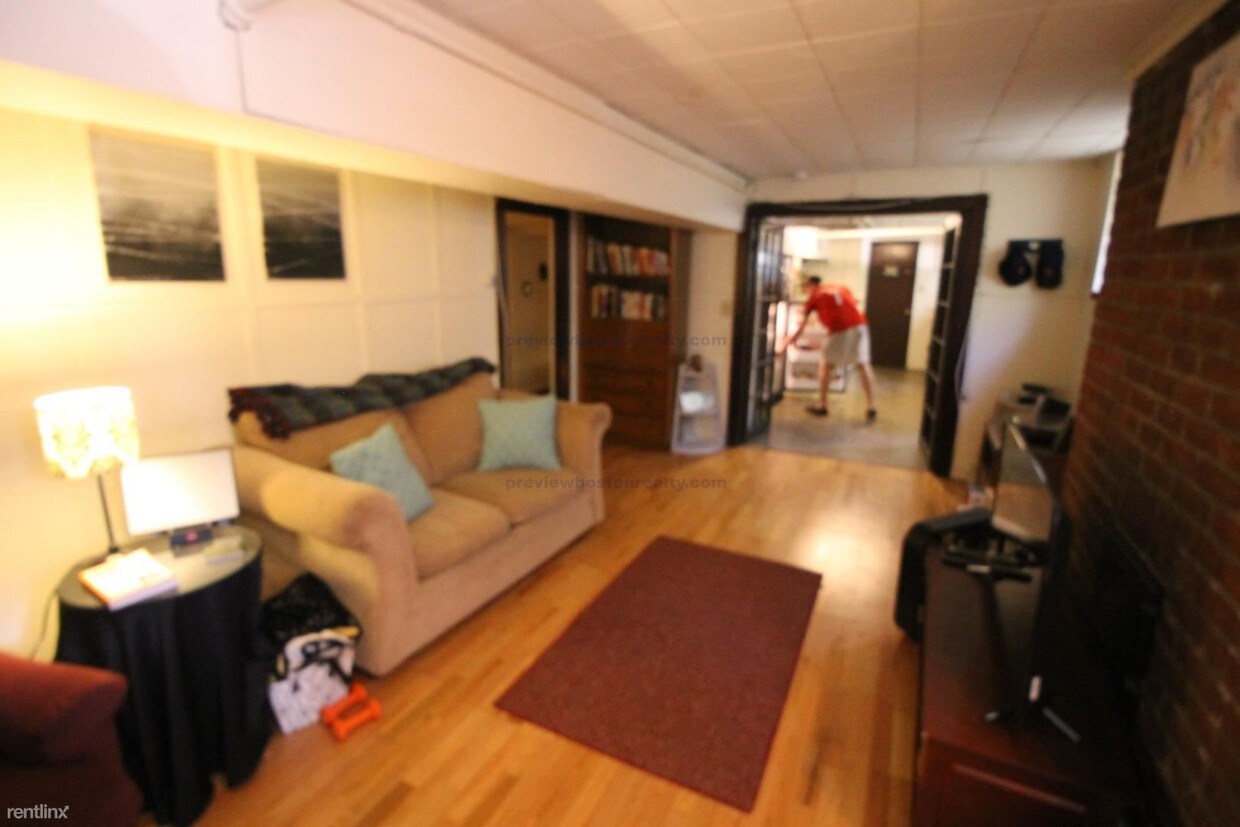 258 Chestnut Hill Ave Unit B, Brighton, MA 02135 Condo for Rent in Brighton, MA