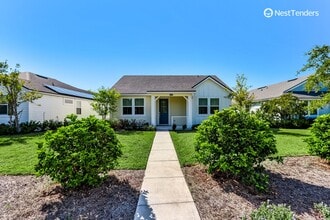 Building Photo - 465 Firebush Ln