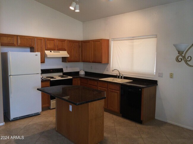 Foto del edificio - 4702 E Mountain Sage Dr