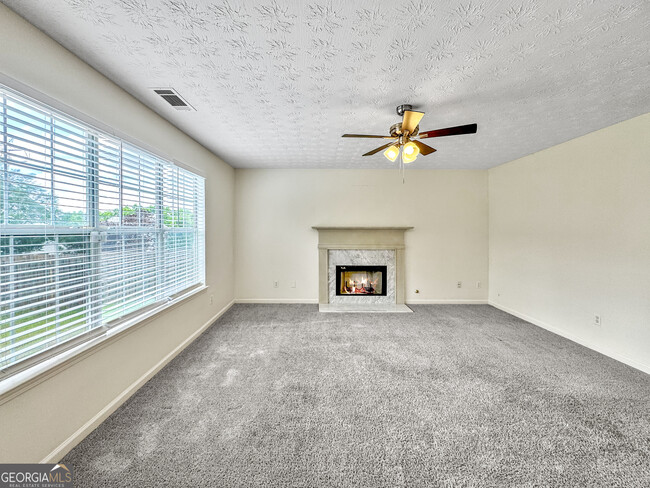 Building Photo - 517 Cascade Walk