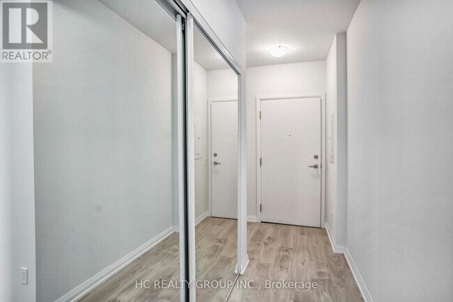 Photo du bâtiment - 7895 Jane St