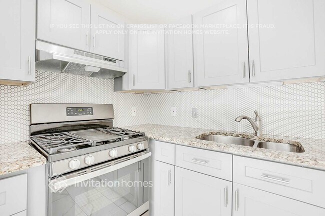 Foto del edificio - 3863 Creekbank Cove