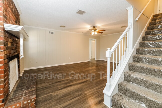 Building Photo - 6052 Harvest Hill Cove