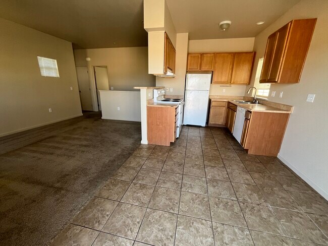 Building Photo - 2507 N Village Dr