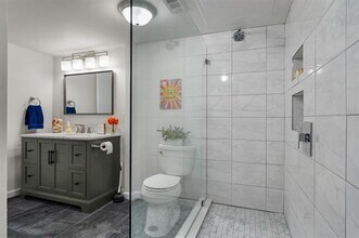 Building Photo - 2808 Escada Dr