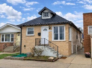 Building Photo - 5307 N Central Ave