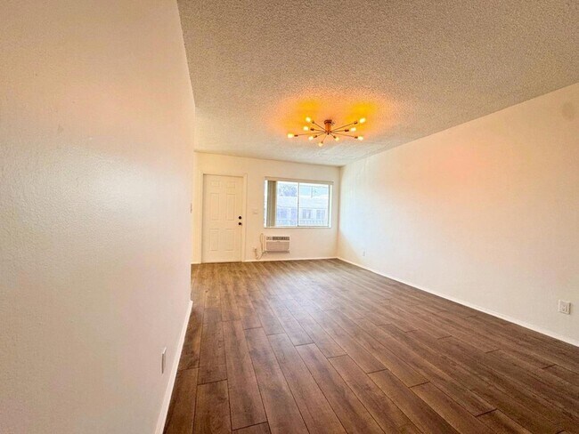 Foto del edificio - 1816 E Oakland Park Blvd