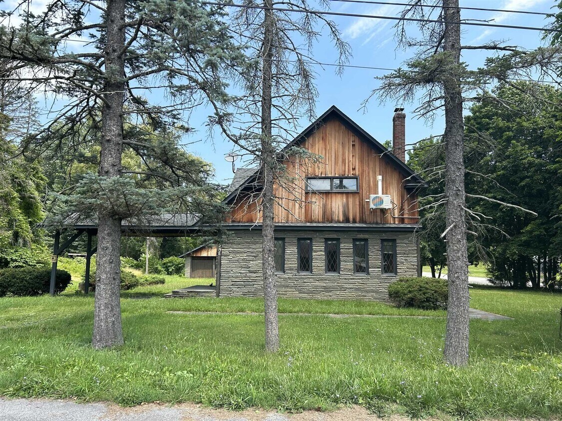 Primary Photo - 1 Lockhart Ln