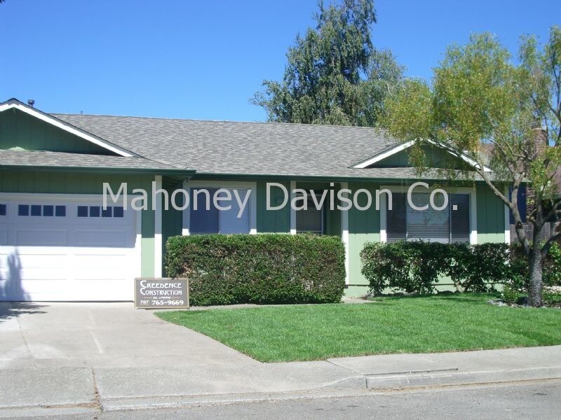 1023 Santa Clara Ln, Petaluma, CA 94954 House for Rent in Petaluma