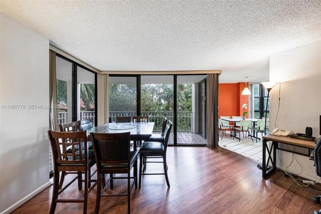 Foto del edificio - 2000 Towerside Terrace