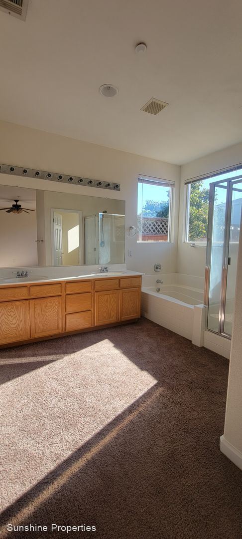Foto del edificio - 4 br, 2 bath House - 441 Poppyfield Dr.